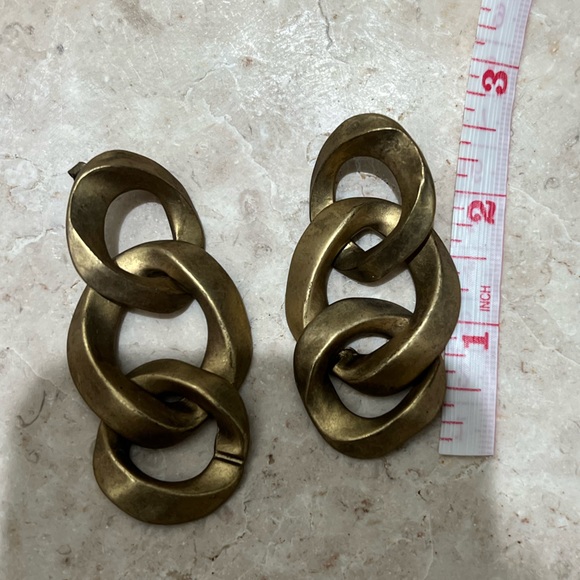 Zara Chain Link Earrings - Picture 4 of 5